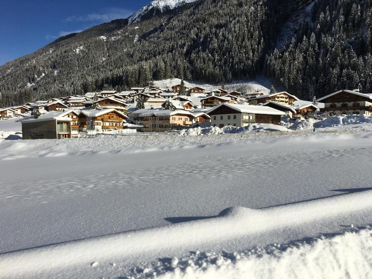 Appartements Fam. Gleinser Mirella Neustift im Stubaital Buitenkant foto